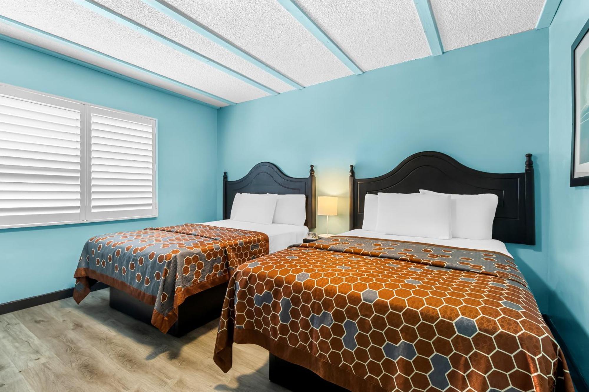 Rodeway Inn & Suites North Hollywood Burbank Airport - Universal Area Los Angeles Dış mekan fotoğraf
