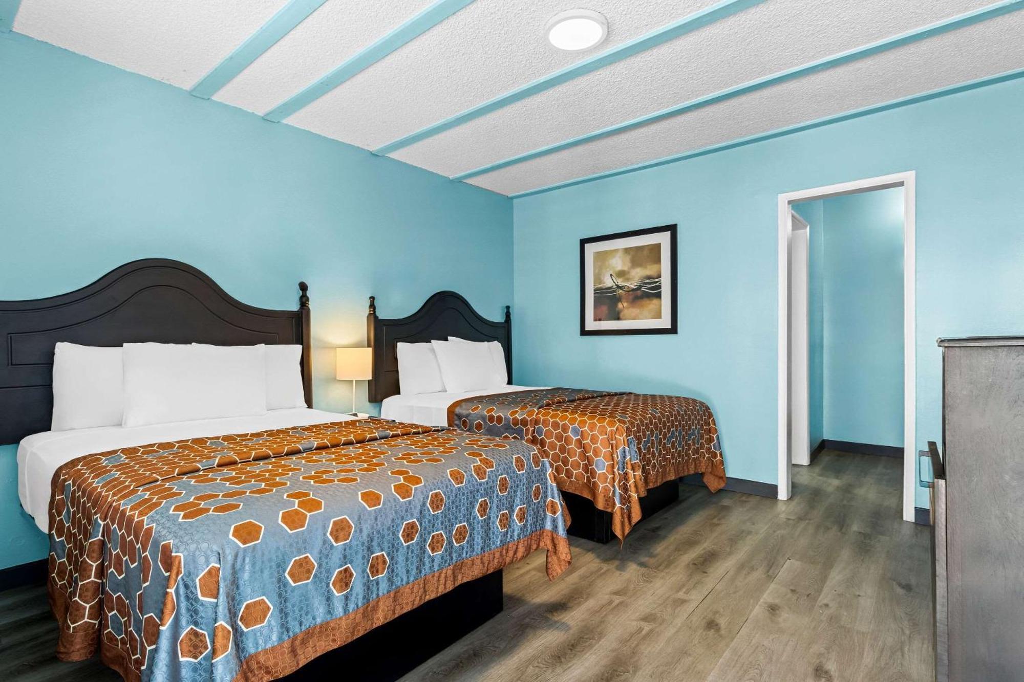 Rodeway Inn & Suites North Hollywood Burbank Airport - Universal Area Los Angeles Dış mekan fotoğraf